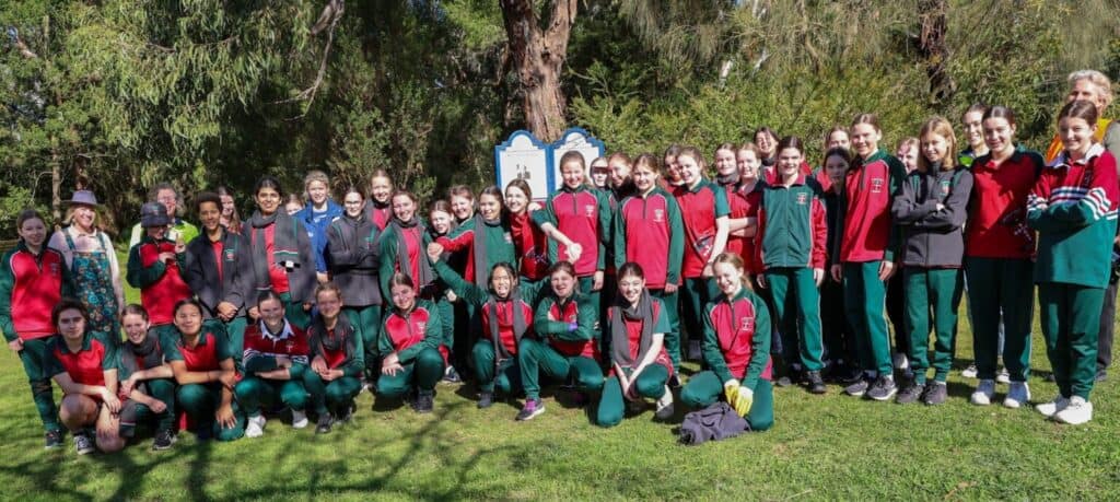 Barwon-Schools-Tree-Day-cropped-1536x688
